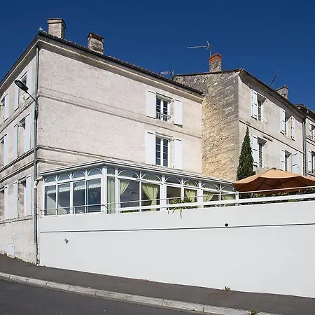 Bed & Breakfast Laferriere 4*