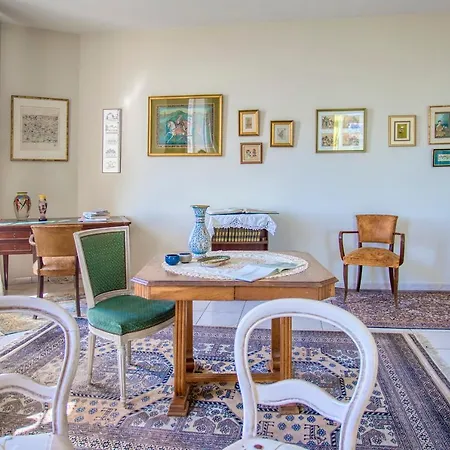 D'hôtes Laferrière 4*
