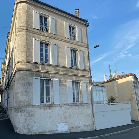 D'hôtes Laferrière Couette-café 4*