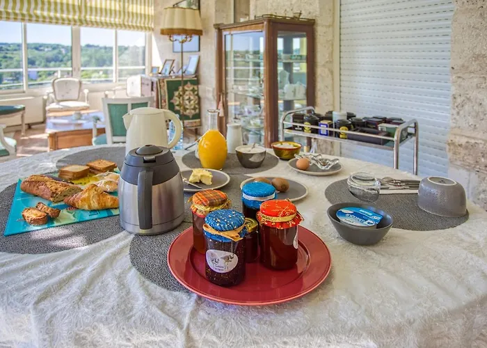Alojamento de Acomodação e Pequeno-almoço Laferriere Angoulême