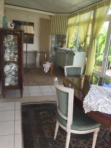 Laferriere Alojamento de Acomodação e Pequeno-almoço Angoulême